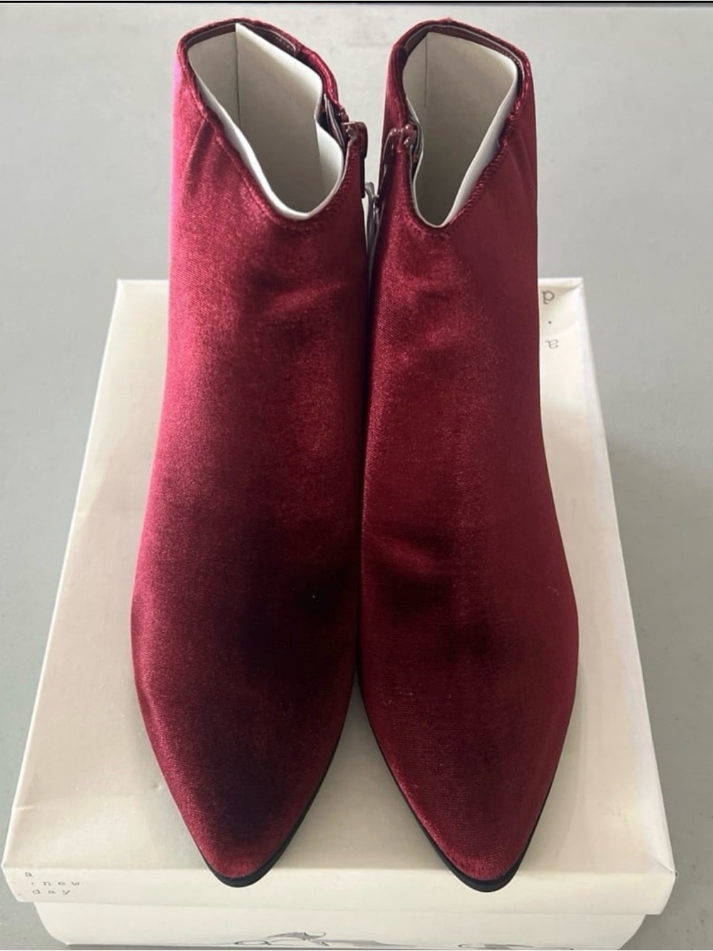 Women's Wine Velvet Pointed Toe Ankle Boots Shoes Size 7.5